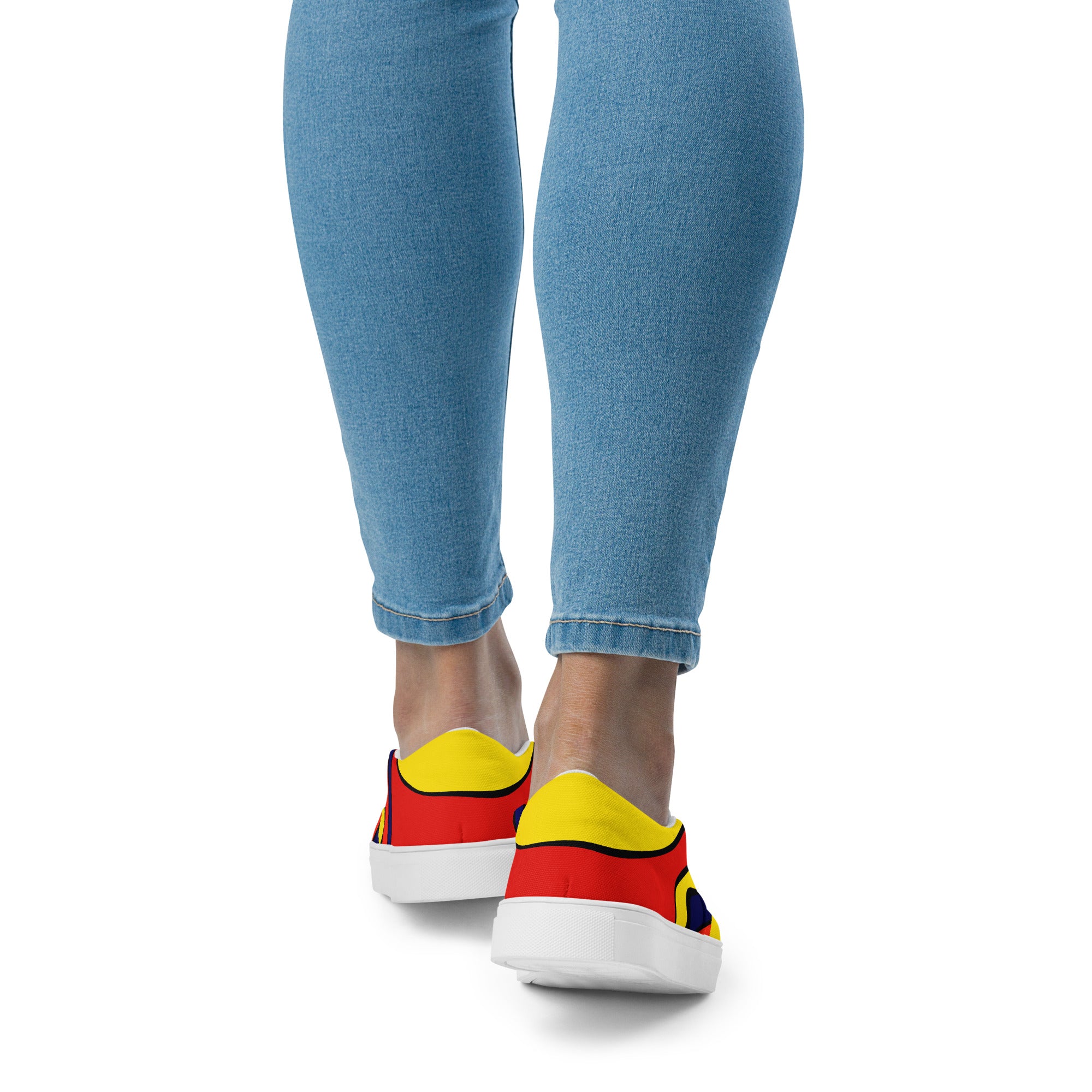 Women’s slip-on canvas shoes