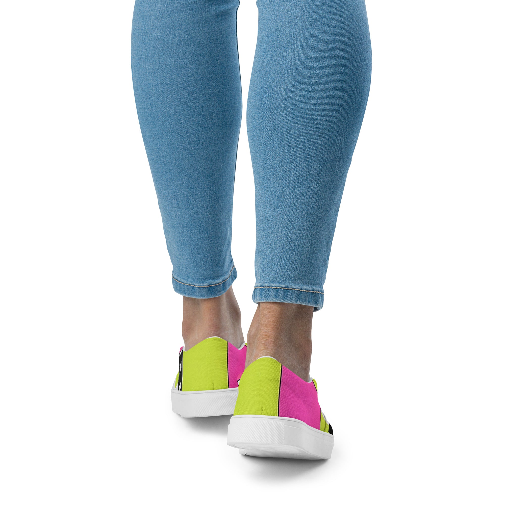 Women’s slip-on canvas shoes