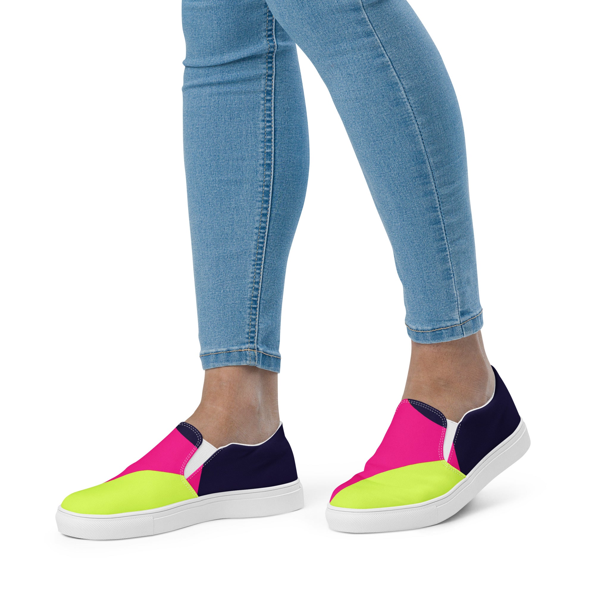 Women’s slip-on canvas shoes