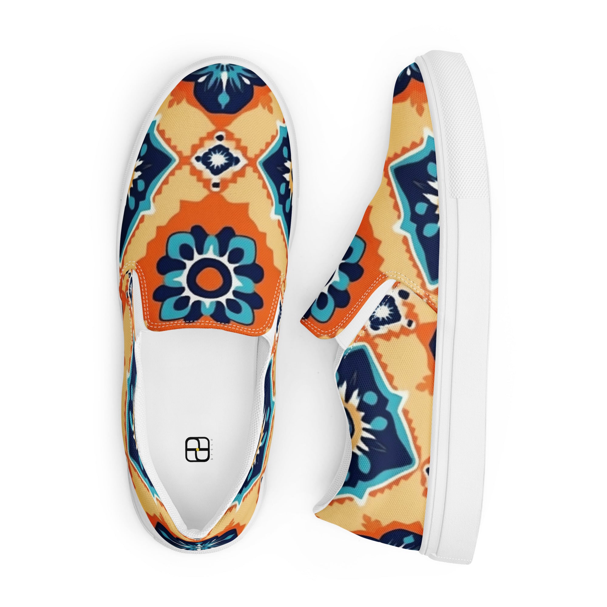 Women’s slip-on canvas shoes